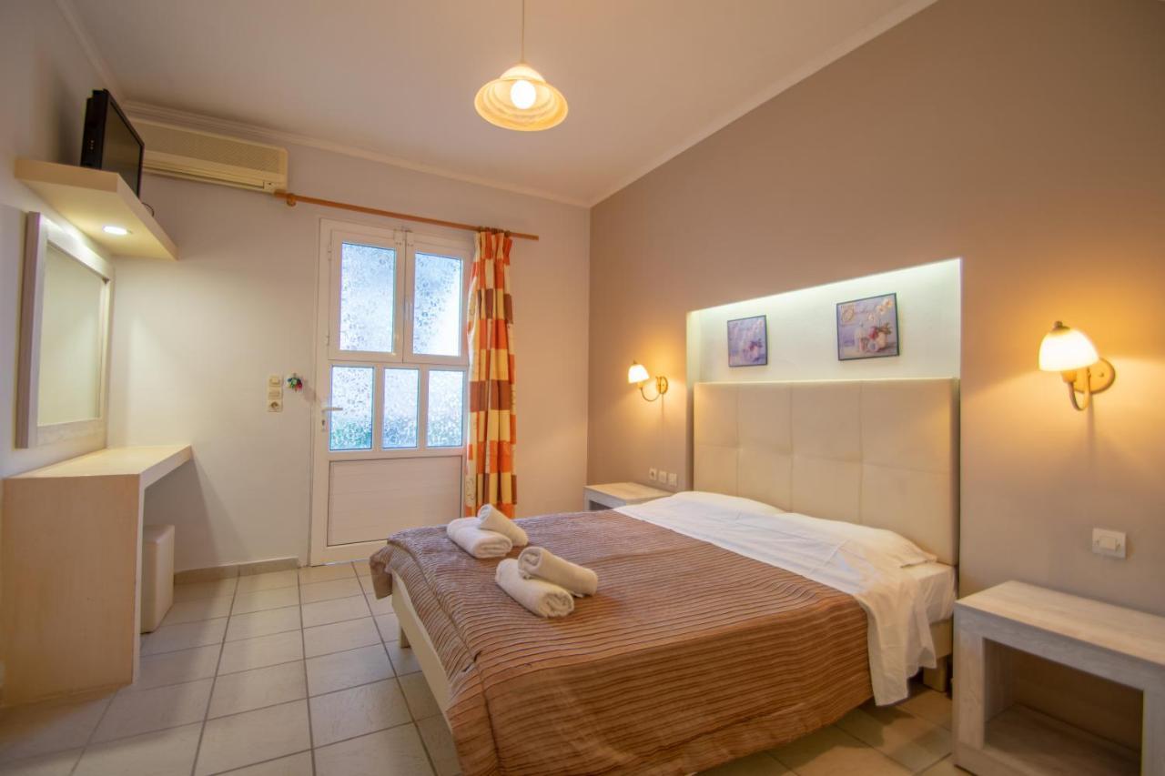 Apartahotel Agoulos Argassi