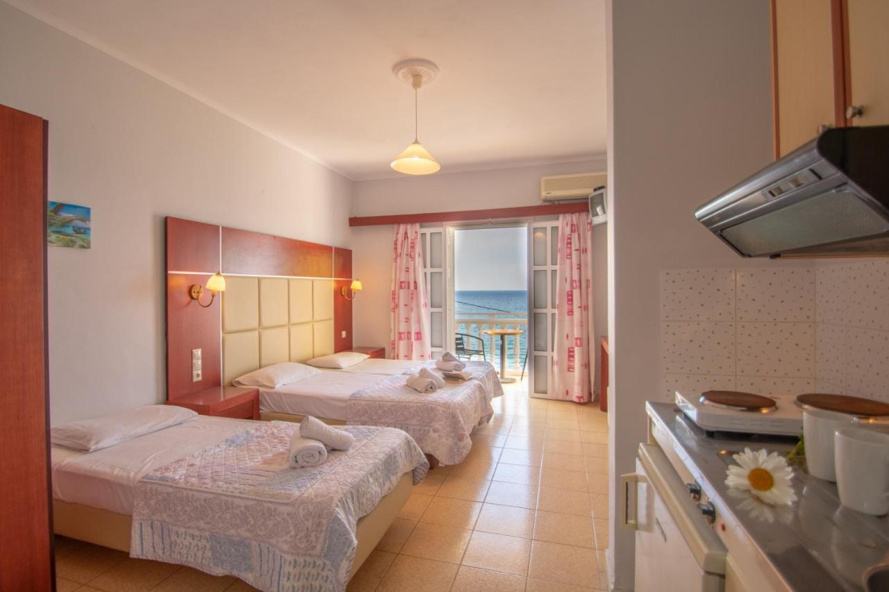 Apartahotel Agoulos Argassi