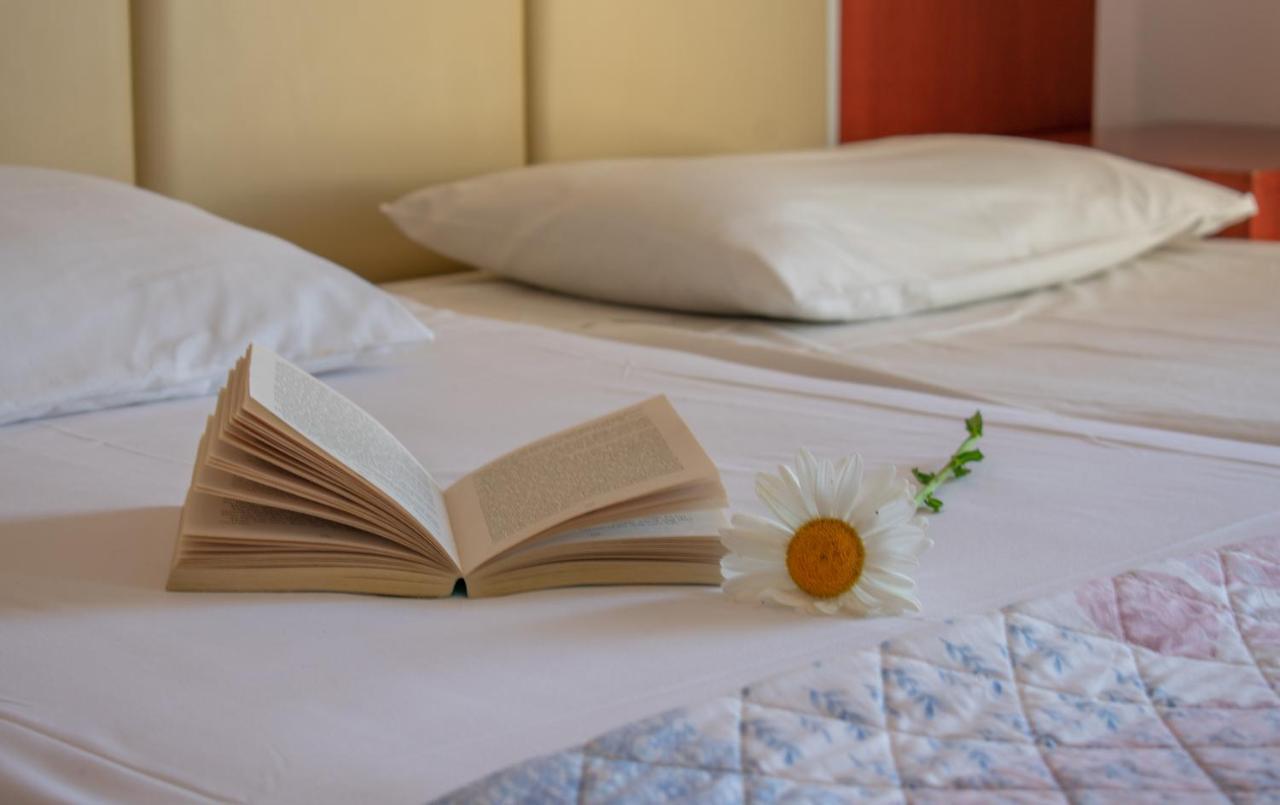 Agoulos Apartahotel Argassi