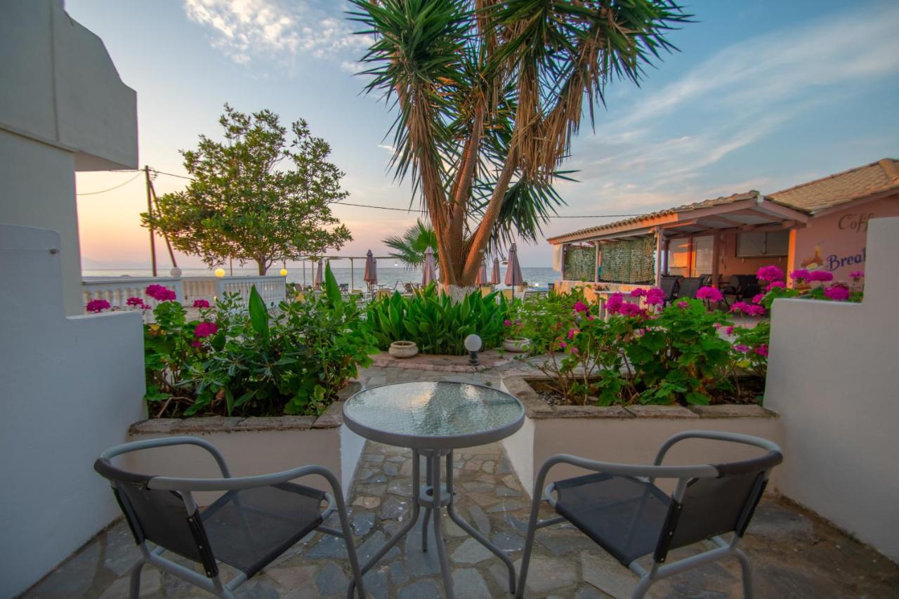 Agoulos Apartahotel Argassi