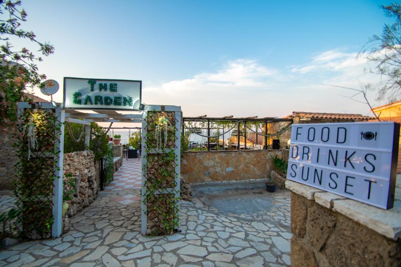 Agoulos Apartahotel